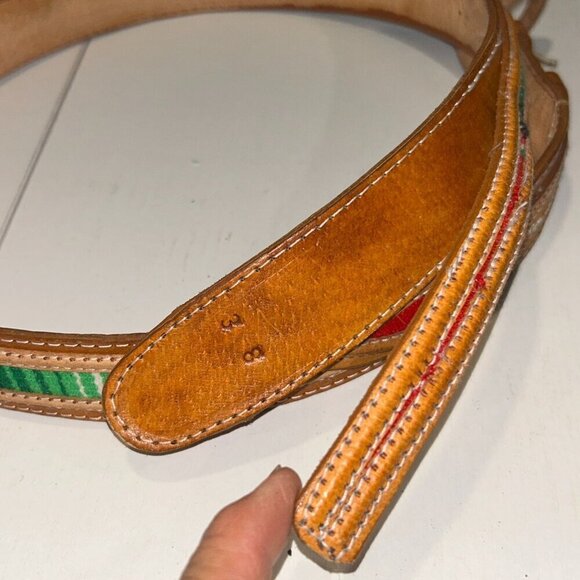 Southwestern Womens 38\
